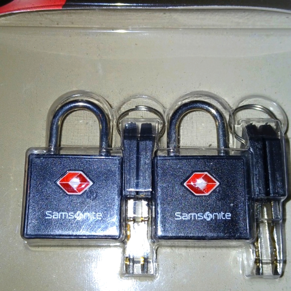 Samsonite Travel SENTRY Key Lock Set - Picture 2 of 9